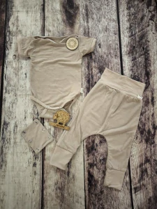 Rostoucí letní MERINO komplet Lambio, KR - pískový*