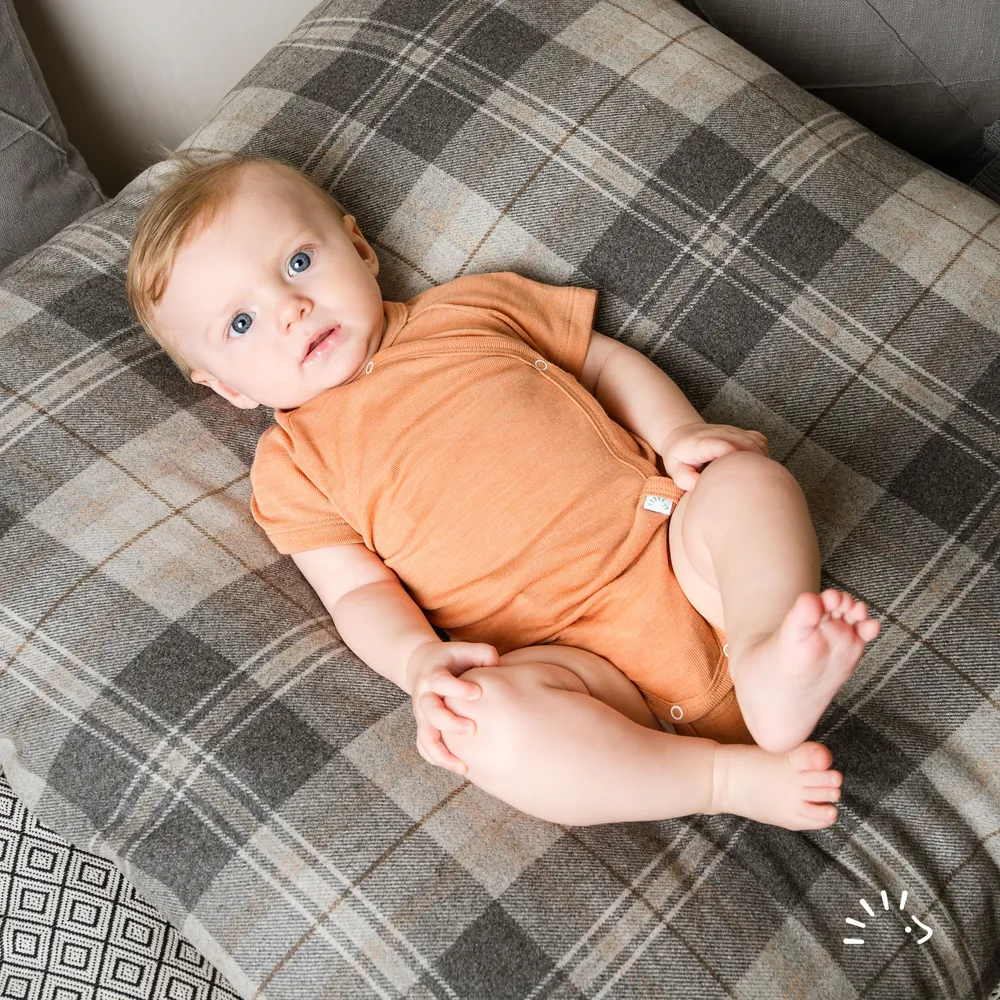 Merino/hedvábí ZAVINOVACÍ body Iobio, kr. rukáv - Cinnamon