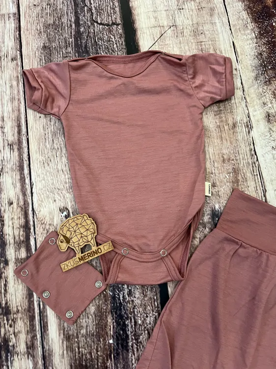 Rostoucí letní MERINO komplet Lambio, KR - Dusty Rose