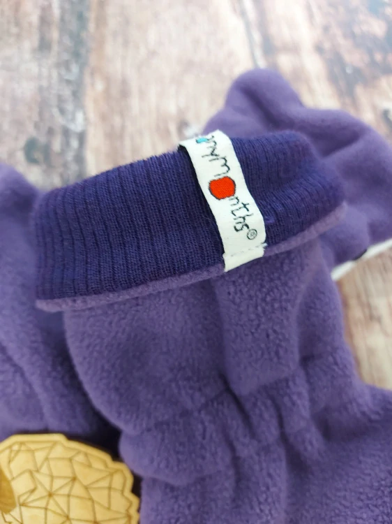 Merino capáčky ManyMonths - Acai Berry