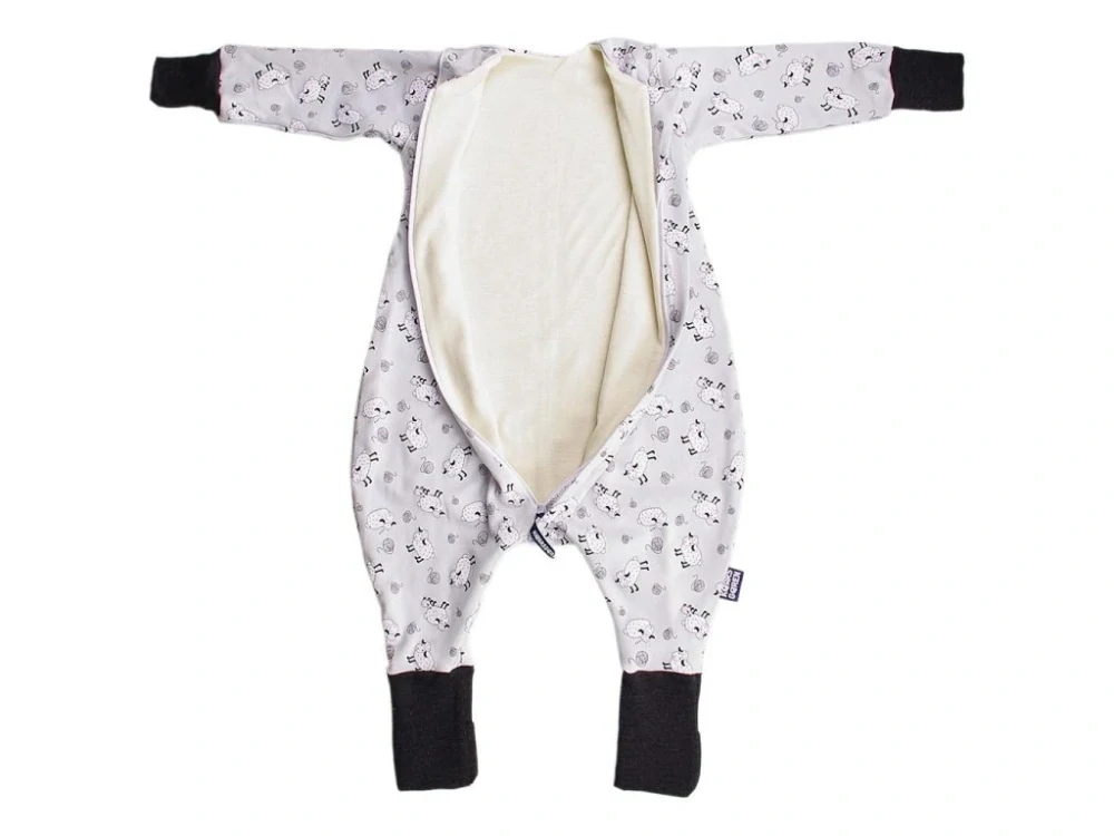 MERINO SPACÍ PYTEL S nožičkami A rukávy - OVEČKY černé nohavice