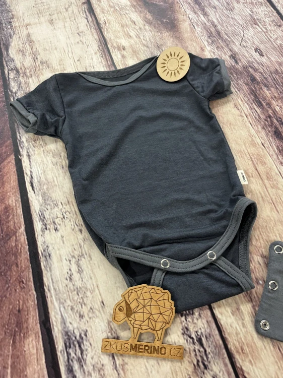 Rostoucí letní MERINO body Lambio, KR - tmavě šedé *