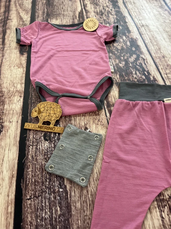 Rostoucí letní MERINO komplet Lambio, KR - Pivoňka/šedý lem*