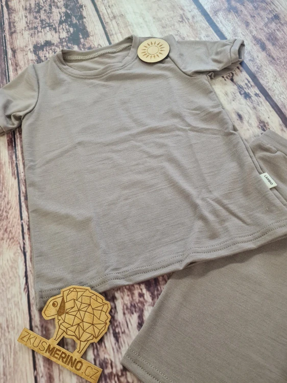 Dětský letní merino/lycra komplet/pyžamo Lambio, KR - Oříšek 