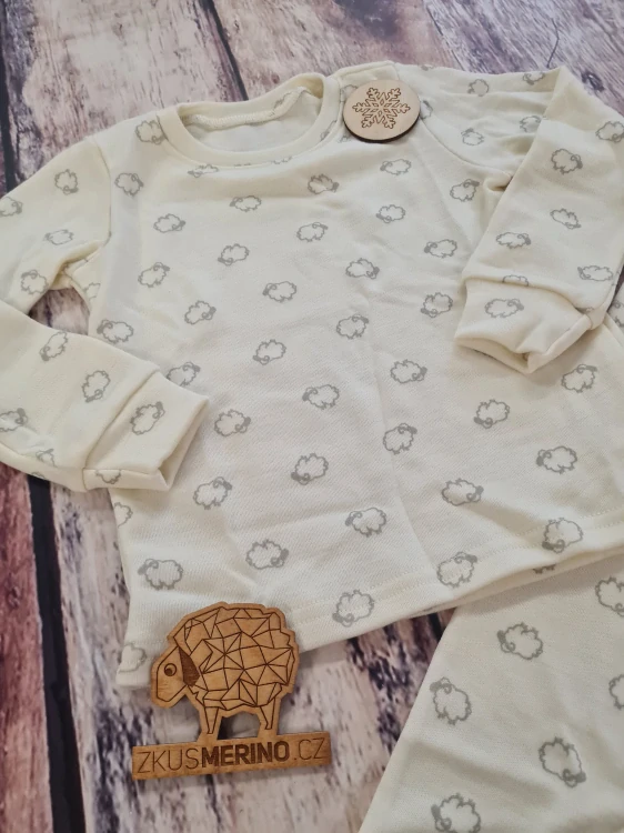 Zimní MERINO komplet / pyžamo Lambio - Ovečky*