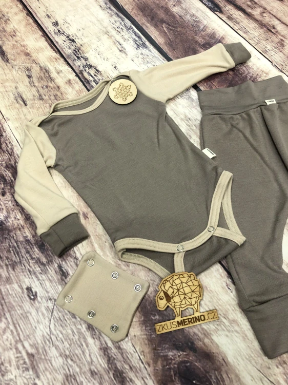 Rostoucí zimní MERINO komplet Lambio, DR - Oříšek/pískový lem*