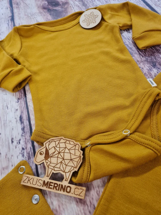 Rostoucí zimní MERINO komplet Lambio, DR - Hořčice