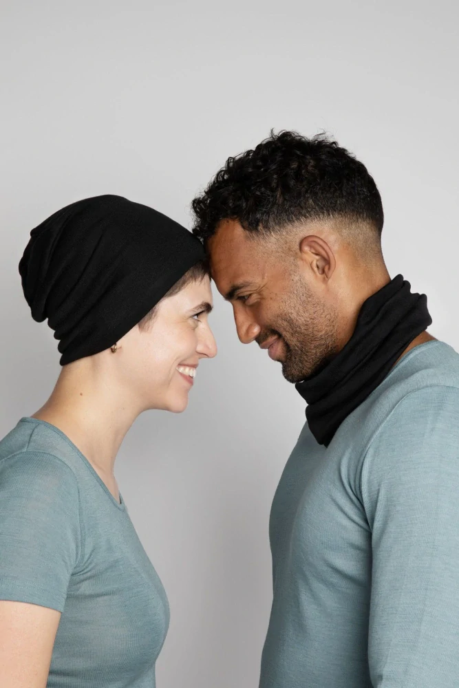 Merino/hedvábí dvouvrstvá čepice Engel pro dospělé - černá