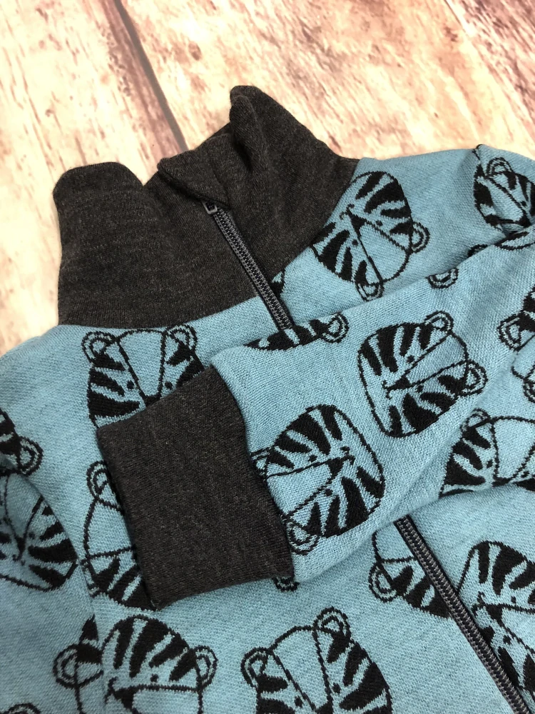 Mikina merino jaro/podzim se stojáčkem na zip Lambio - Tygři mořská zelená