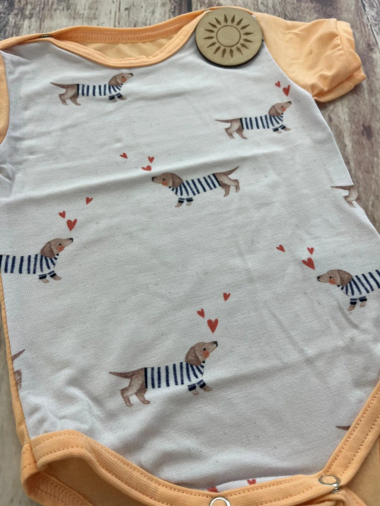 Rostoucí bambusové body Lambio, KR - Jezevčíci/meruňková