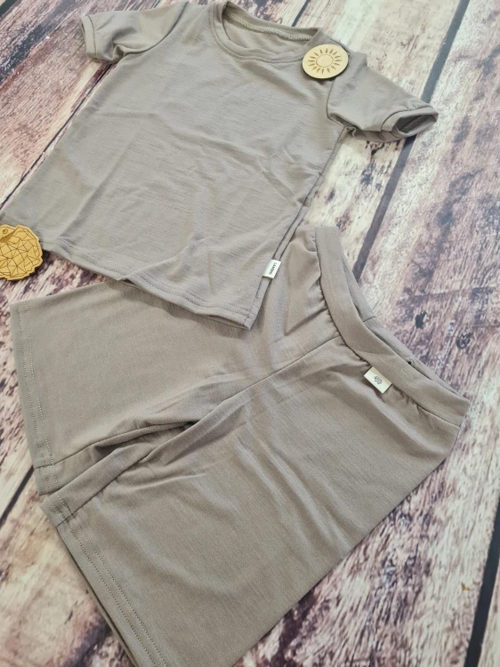 Dětský letní merino/lycra komplet/pyžamo Lambio, KR - Oříšek 