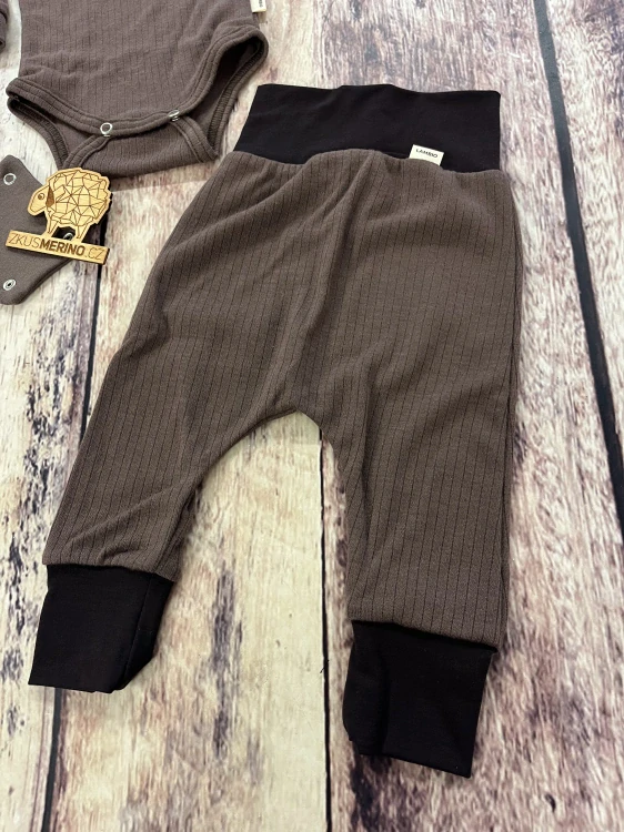 Rostoucí celoroční MERINO komplet Lambio, DR - Kávové žebro*