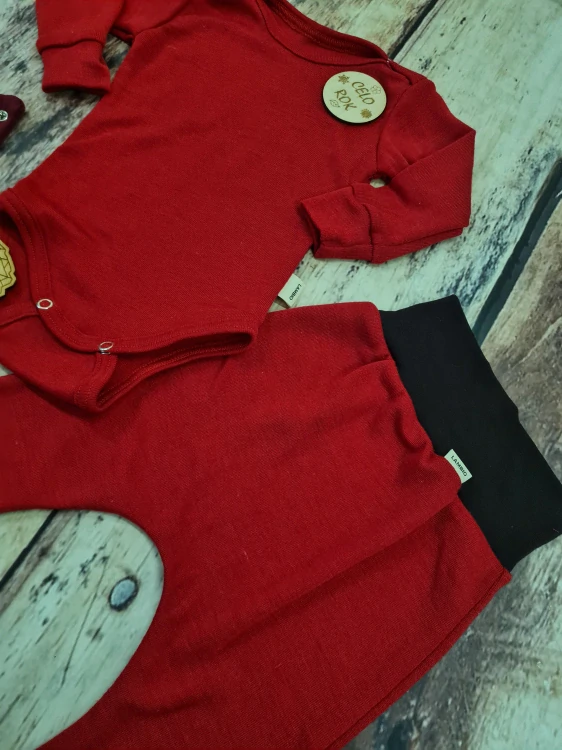 Rostoucí celoroční MERINO/HEDVÁBÍ komplet Lambio - Červená