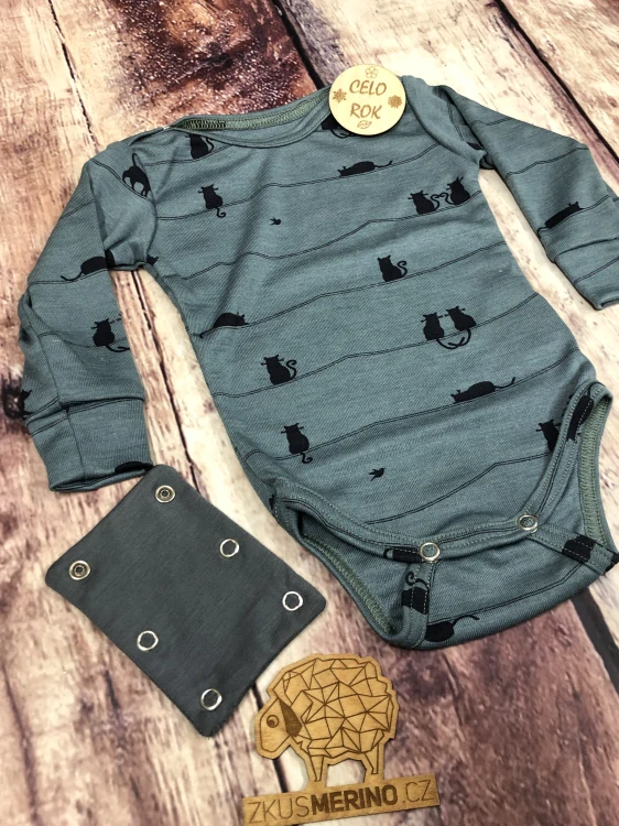 Rostoucí celoroční MERINO/HEDVÁBÍ body Lambio, DR - Kočky Arctic Night*