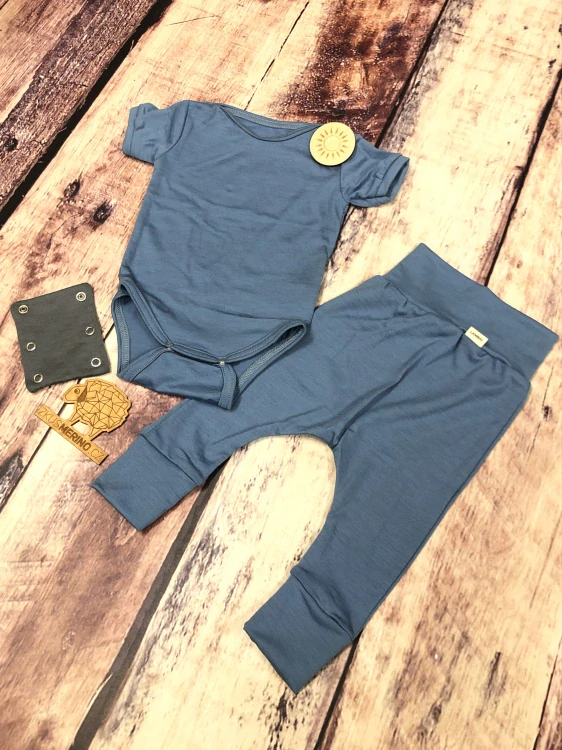 Rostoucí letní MERINO komplet Lambio, KR - Holubí modř*