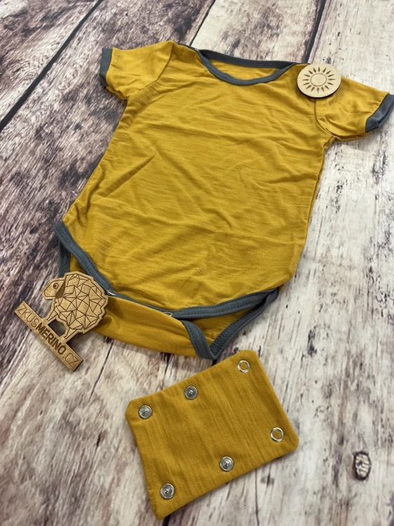 Rostoucí letní MERINO body Lambio, KR - Kari/šedý lem*