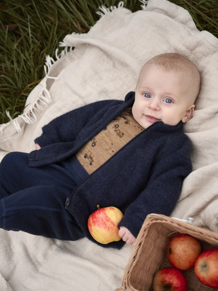 Celoroční merino body CeLaVi, DR - Celopotisk - Traktor - Cocoa Creme