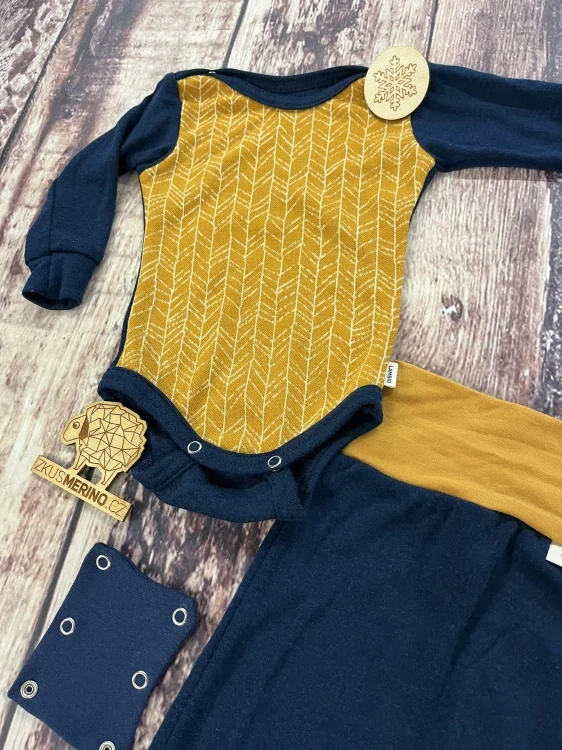 Rostoucí zimní MERINO komplet Lambio, DR - Šipky okr/navy