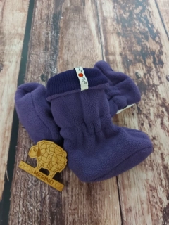 Merino capáčky ManyMonths - Acai Berry